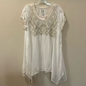 Johnny Was Ivory With Metallic Aztec Embroidered Short Sleeve Top Size Small